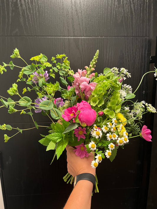 Weekly Summer Bouquet Subscription (Mississauga and area)
